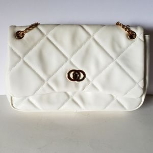 Quilted Bag With Strasser Handle White